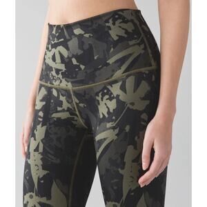 Lululemon Wunder Under Pant Leggings Camo Fatigue Green Black | SIZE 4